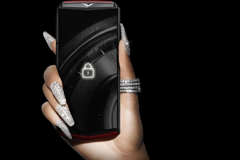Vertu Agent Q Silver Advanced Set Black Walnut 1TB 8 Vertu Agent Q Silver Advanced Set Black Walnut 1tb Bao Mat