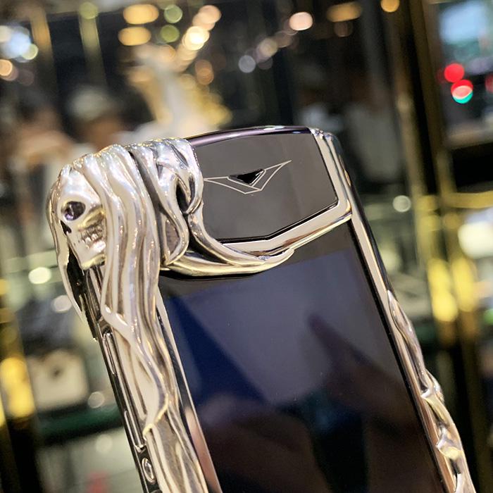 Vertu Signature S The Rock Limited -150 Chiếc