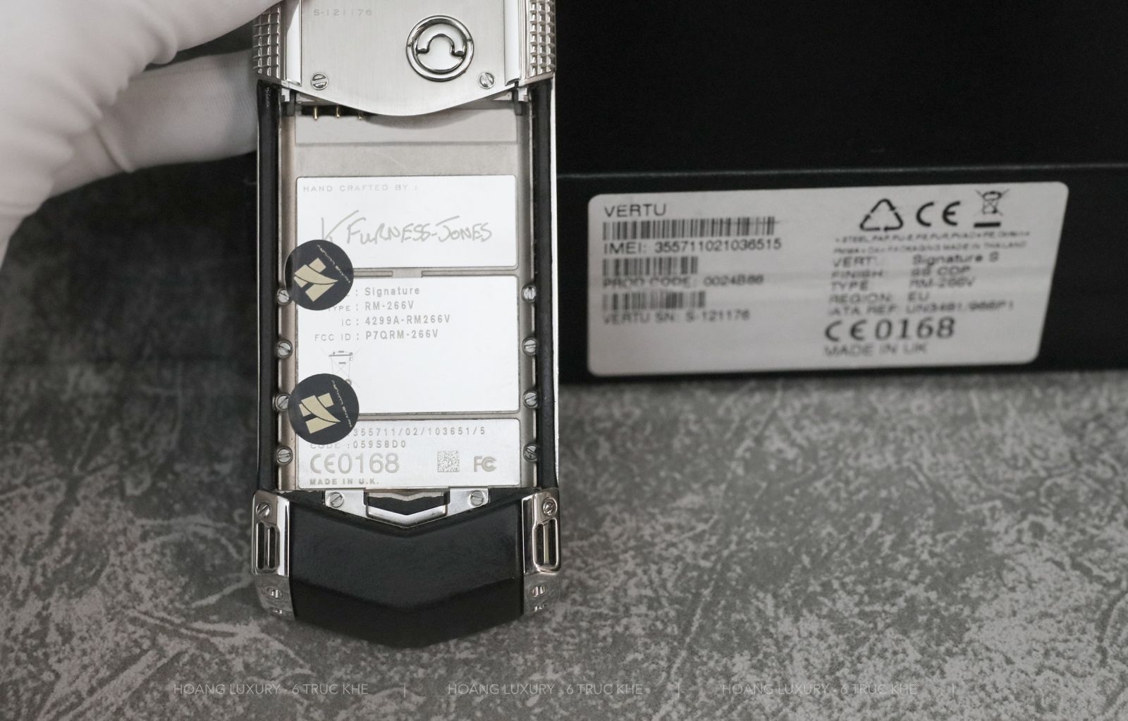 vertu chính hãng