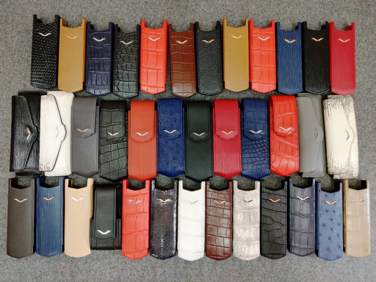 MUA VERTU TẶNG BAO DA TẠI HOÀNG LUXURY