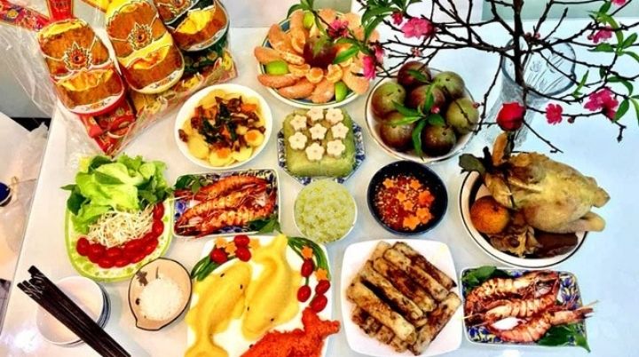 Mâm cỗ cúng được bày biện đa dạng hơn