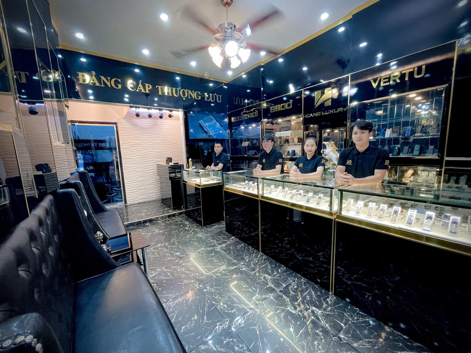 Hoàng Luxury chuyên Vertu chính hãng