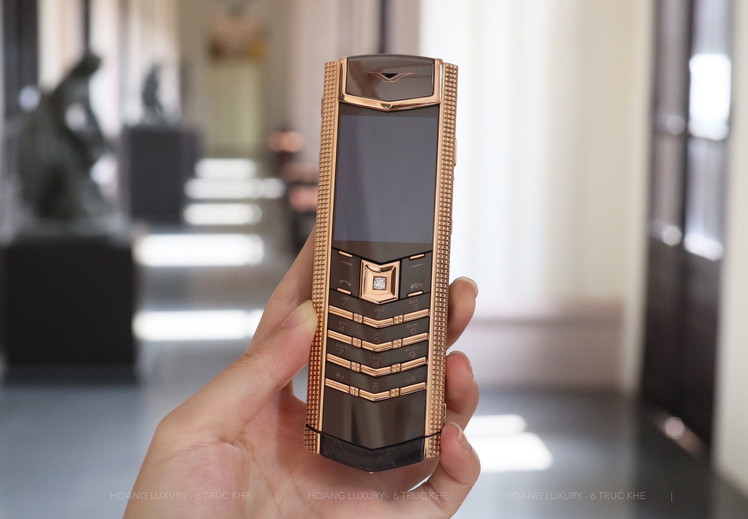 VERTU SIGNATURE S CLOUS DE PARIS GOLD CHOCOLATE