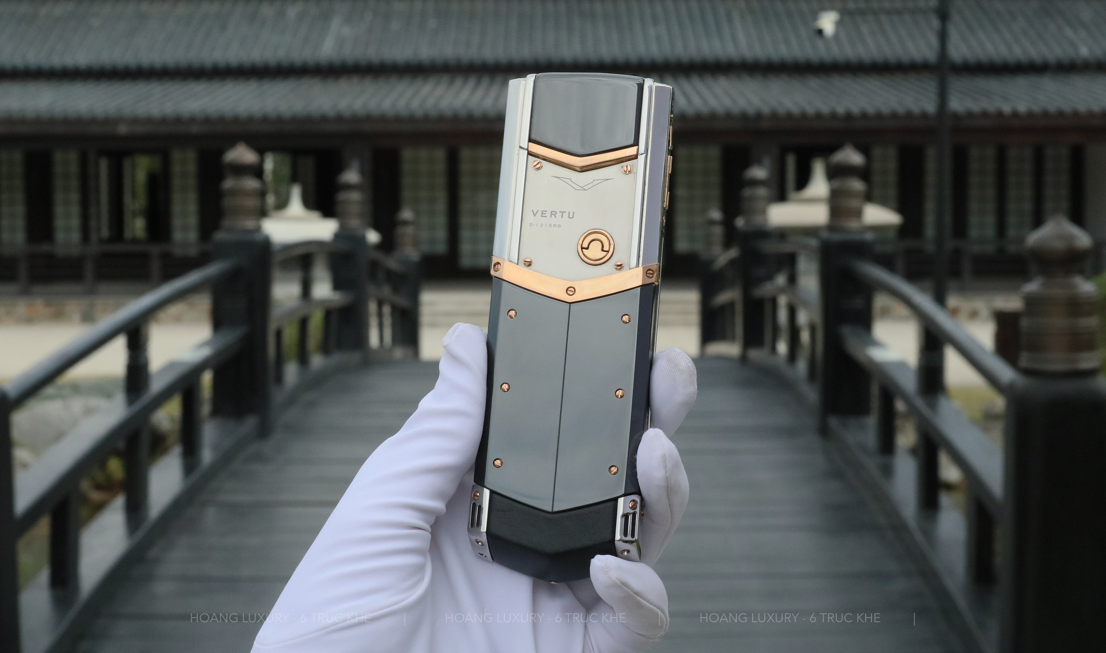 Vertu Signature S thép bóng điểm vàng hồng