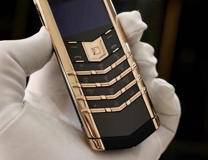 VERTU SIGNATURE S VÀNG KHỐI 