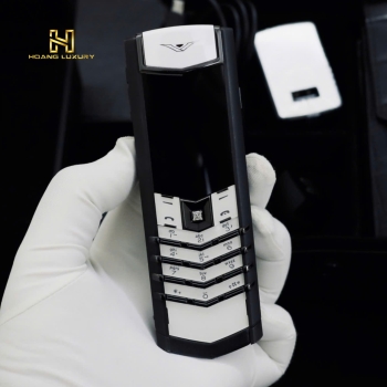 Signature S Black And White