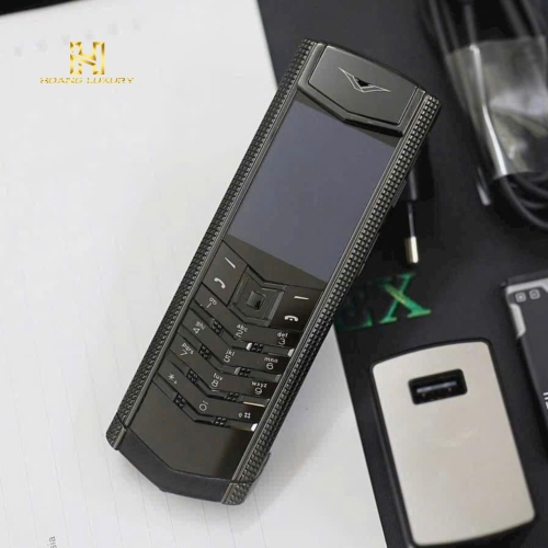 Signature S Clous de Paris Steel Black