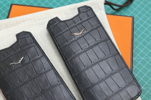 Bao da Vertu Agent Q da cá sấu