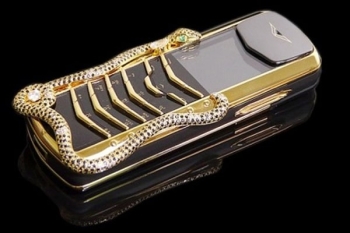VERTU SIGNATURE S VÀNG KHỐI GIÁ TẦM TRUNG