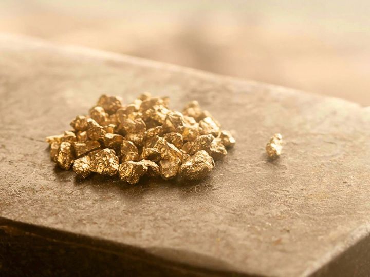 CHẤT VÀNG HỒNG 18K CỰC SANG TRONG VERTU CHÍNH HÃNG