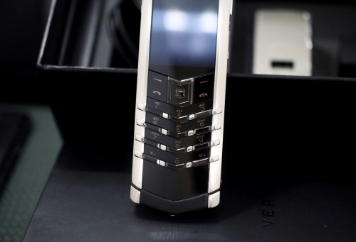 Vertu Signature S Steel Ceramic Sapphire Key